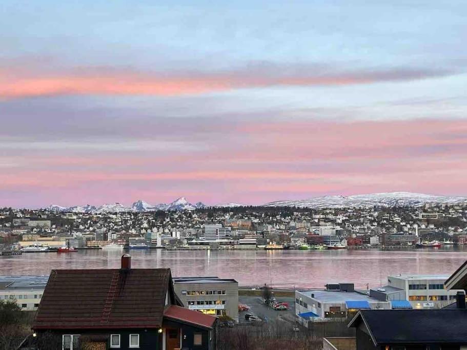 Cosy Flat Near Cable Car And The Arctic Cathedral Apartment Тромсьо Екстериор снимка